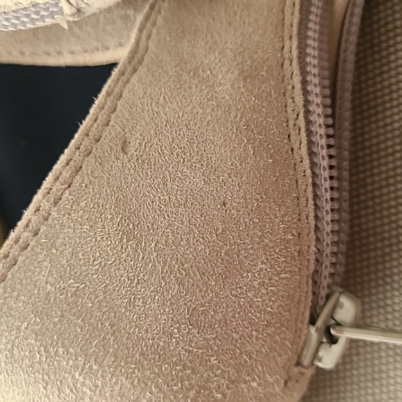 STEVE MADDEN Grey Beige 🍁 Microsuede 3.5" Block Heel Sandals 11 - Picture 11 of 12